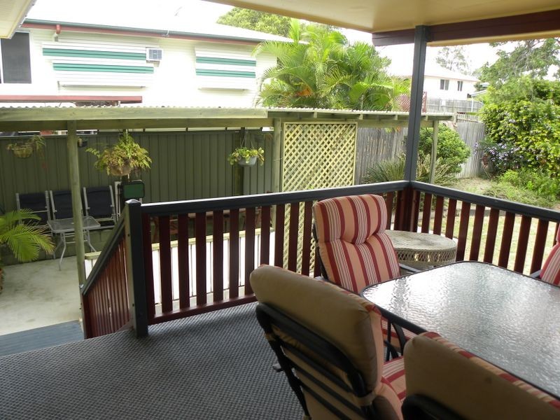 11 Angler Street, Toolooa QLD 4680