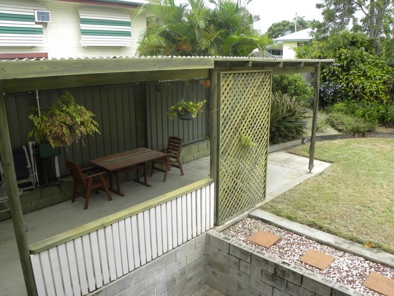 11 Angler Street, Toolooa QLD 4680