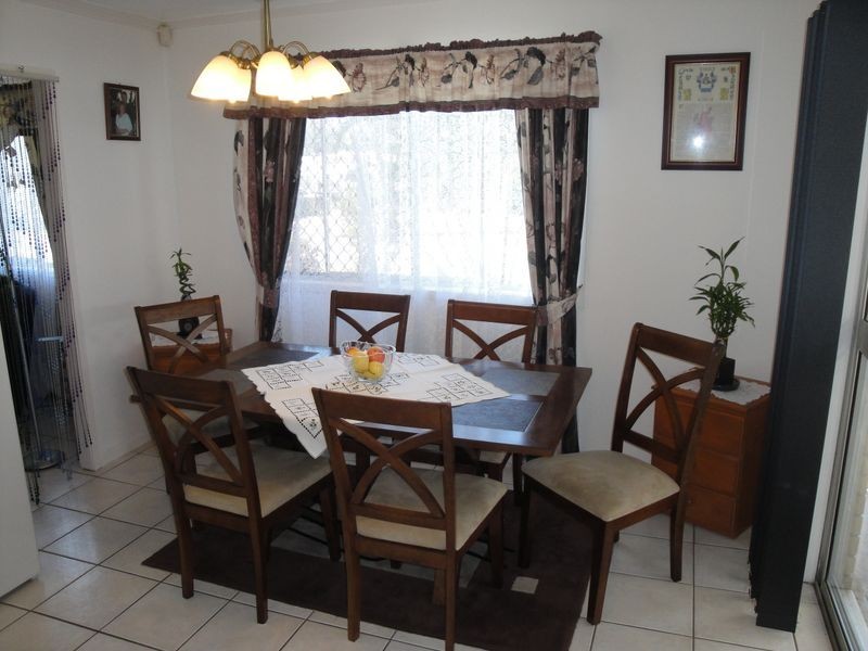 3 Brolga Avenue, New Auckland QLD 4680