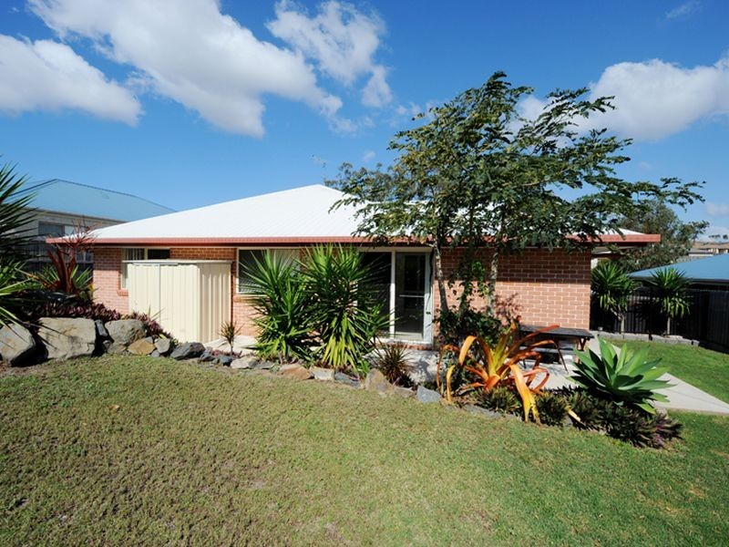 3 Benjamin Court, Glen Eden QLD 4680