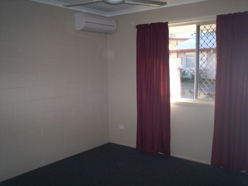 2/40-42 Marten Street, South Gladstone QLD 4680