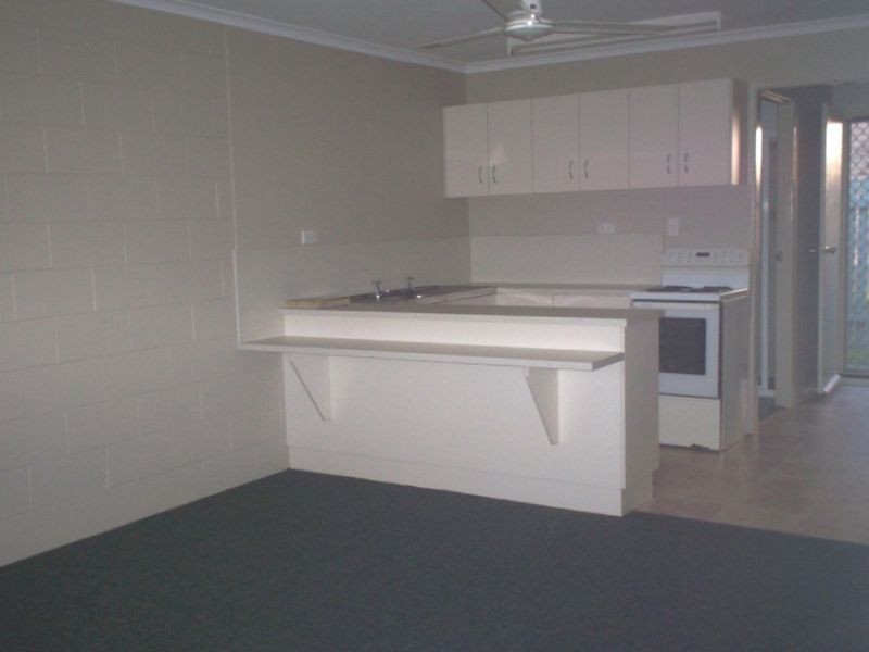 2/40-42 Marten Street, South Gladstone QLD 4680