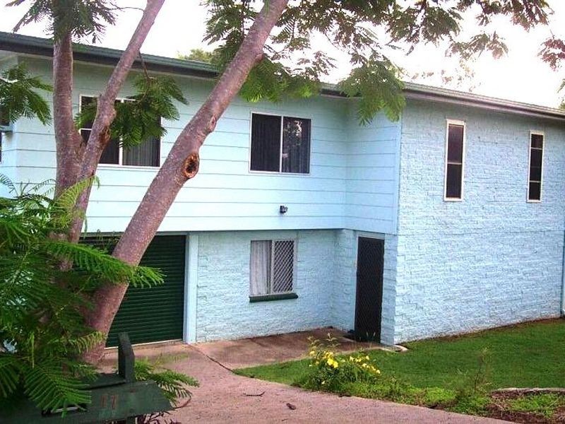 17 Cockatoo Drive, New Auckland QLD 4680