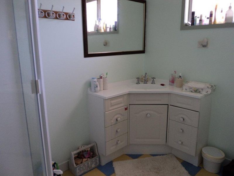 25 Tuna Street, Toolooa QLD 4680