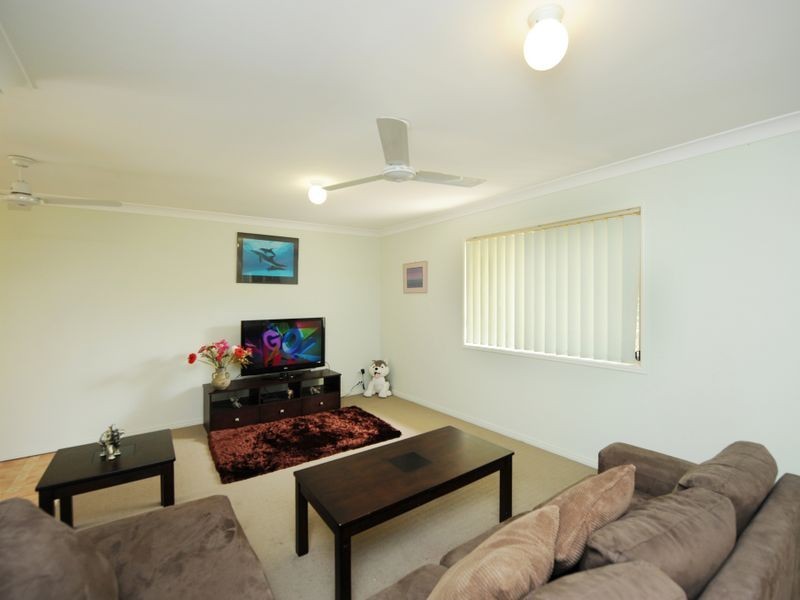 17 Deborah Street, Glen Eden QLD 4680