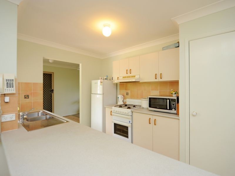 17 Deborah Street, Glen Eden QLD 4680