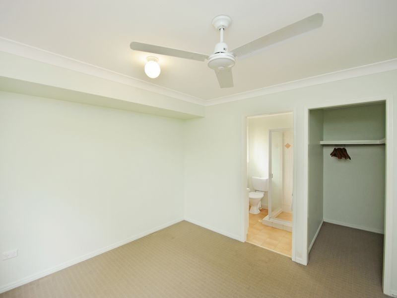 17 Deborah Street, Glen Eden QLD 4680