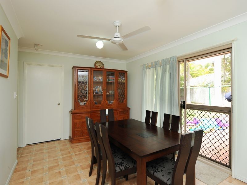 17 Deborah Street, Glen Eden QLD 4680