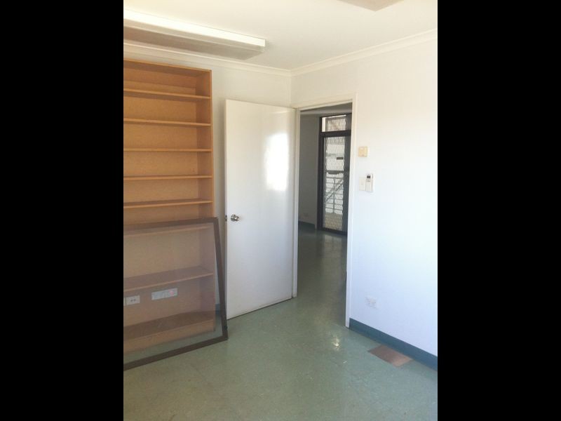 25 Beckinsale Street, Gladstone QLD 4680