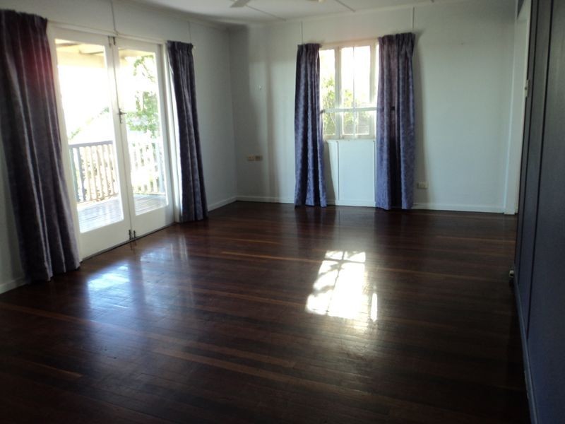 16 Coon Street, South Gladstone QLD 4680