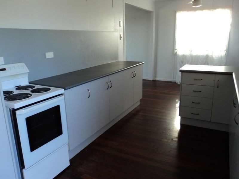 16 Coon Street, South Gladstone QLD 4680