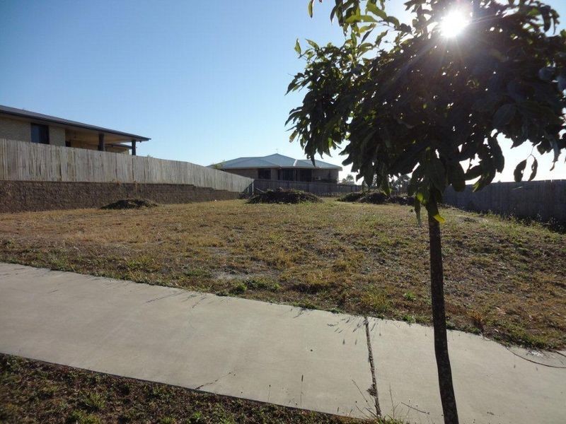 37 Koowin Drive, Kirkwood QLD 4680