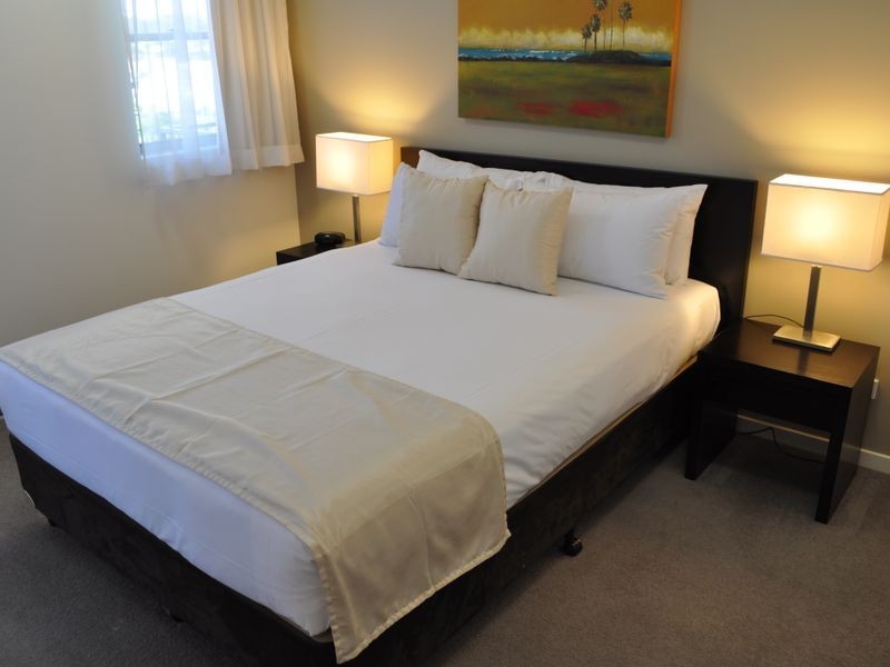 413/414/66-68 Oaka Lane, Gladstone QLD 4680