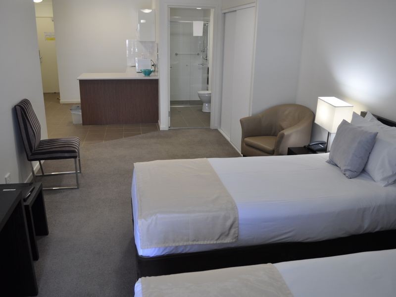 413/414/66-68 Oaka Lane, Gladstone QLD 4680