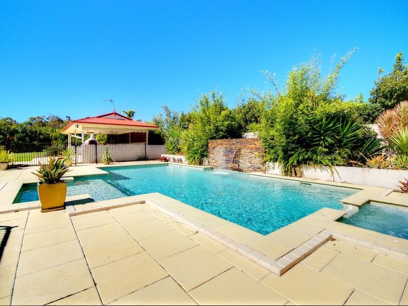 14 Parksville Drive, Gladstone QLD 4680