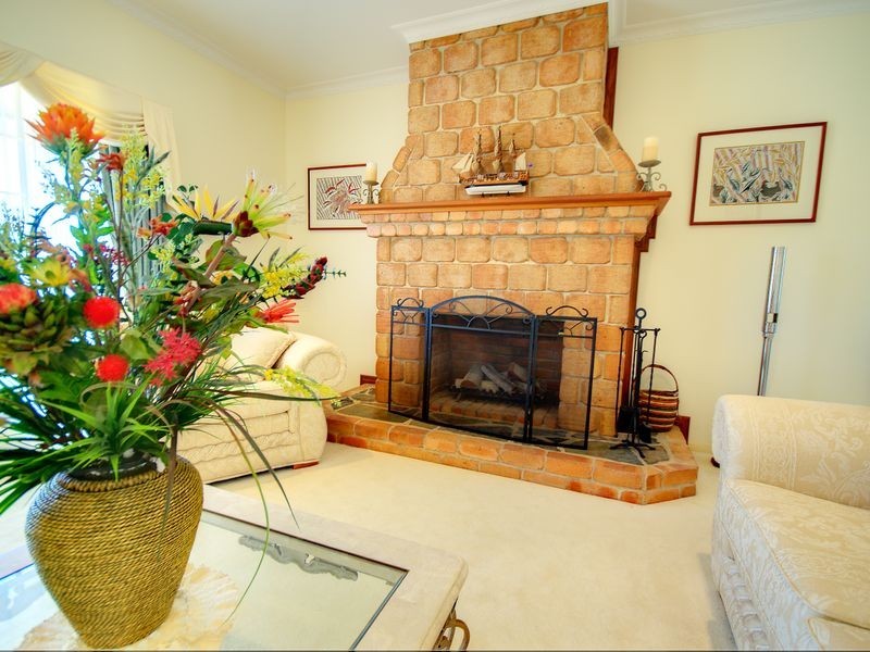 14 Parksville Drive, Gladstone QLD 4680