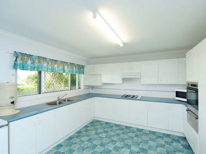 12 Columbia Avenue, Clinton QLD 4680