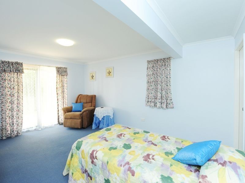 12 Columbia Avenue, Clinton QLD 4680