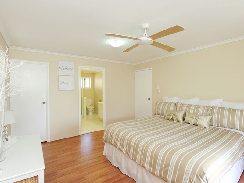 12 Columbia Avenue, Clinton QLD 4680