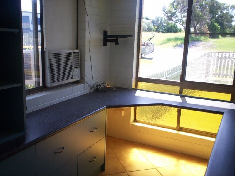 61 Barney Street, Barney Point QLD 4680