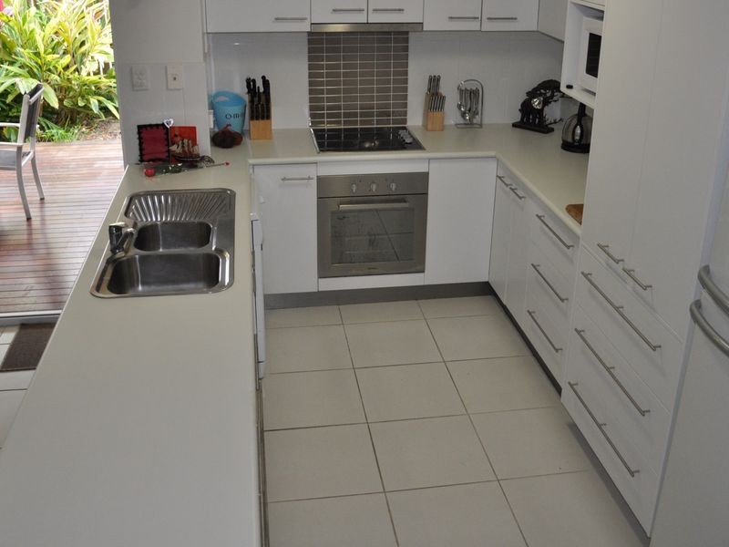 2/70 Off Lane, South Gladstone QLD 4680