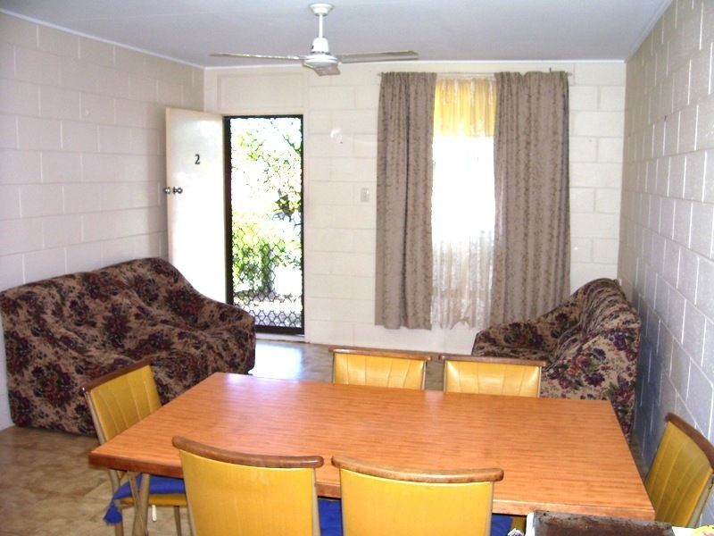 2/11 BALLENTINE STREET, Gladstone QLD 4680