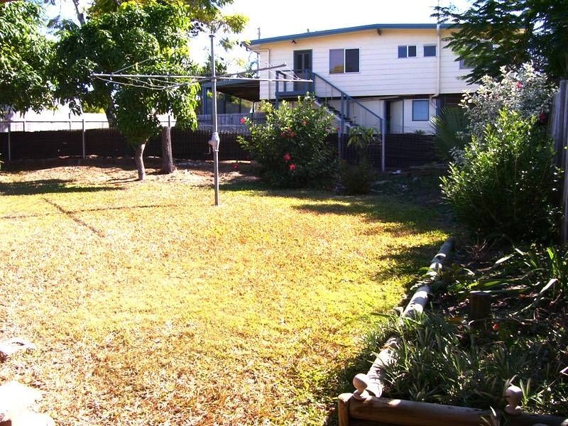 2/11 BALLENTINE STREET, Gladstone QLD 4680