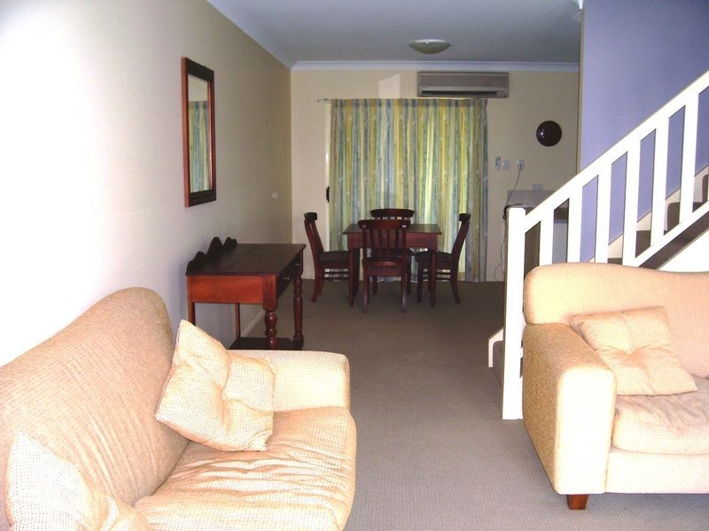 4/5 PACIFIC COURT, Gladstone QLD 4680