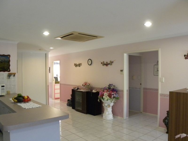 10 Lagoon Court, Clinton QLD 4680