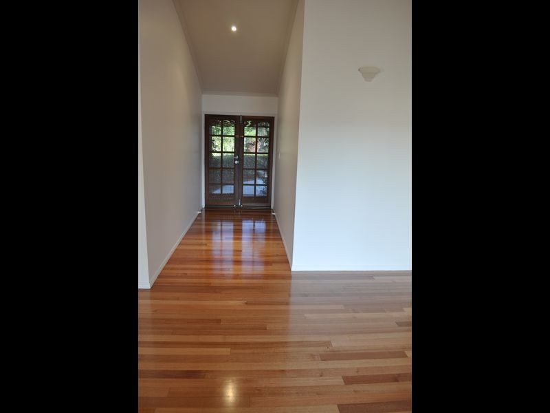 18 Llewellyn Close, Clinton QLD 4680