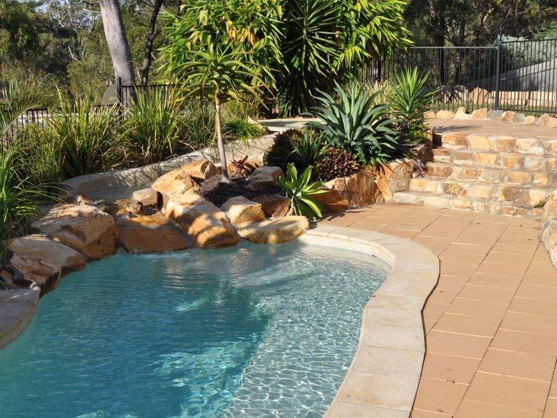 18 Llewellyn Close, Clinton QLD 4680