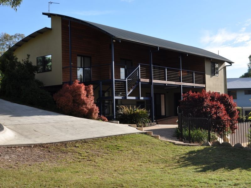 18 Llewellyn Close, Clinton QLD 4680