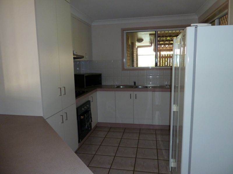 3 Barrine Close, Clinton QLD 4680