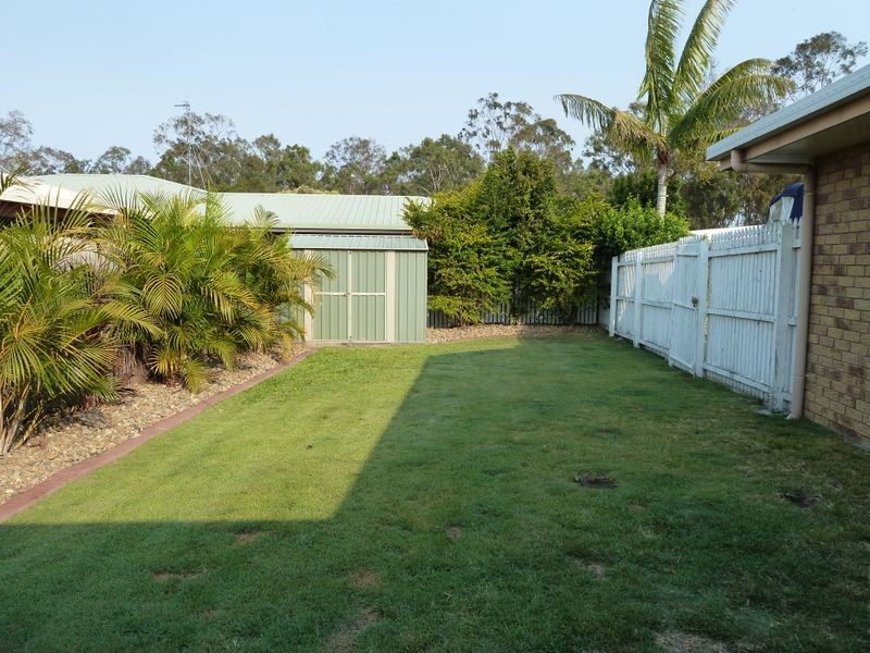 3 Barrine Close, Clinton QLD 4680
