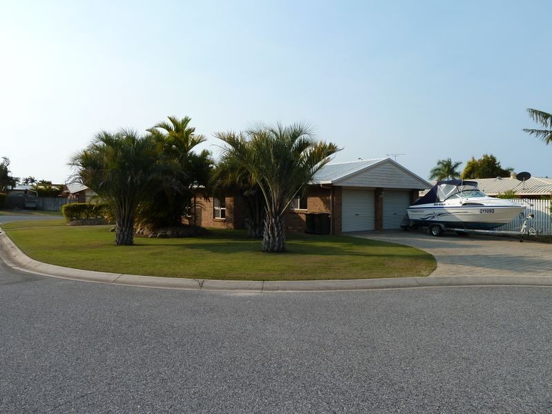 3 Barrine Close, Clinton QLD 4680