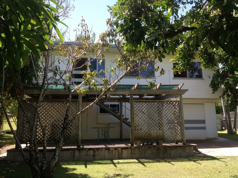 13 Ferguson Crescent, West Gladstone QLD 4680