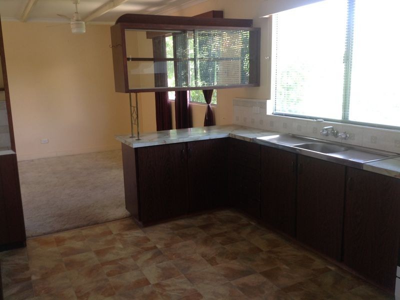 13 Ferguson Crescent, West Gladstone QLD 4680