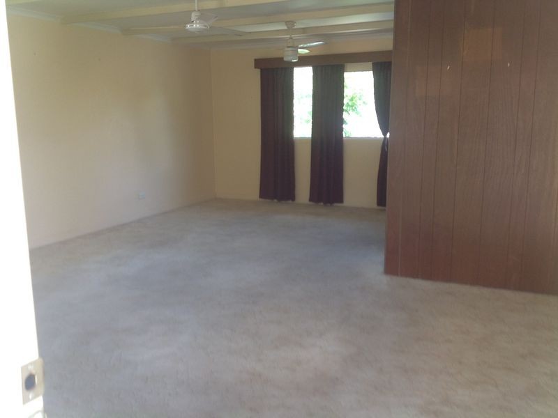 13 Ferguson Crescent, West Gladstone QLD 4680