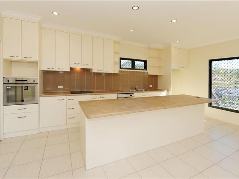 3 Danielle Court, Boyne Island QLD 4680