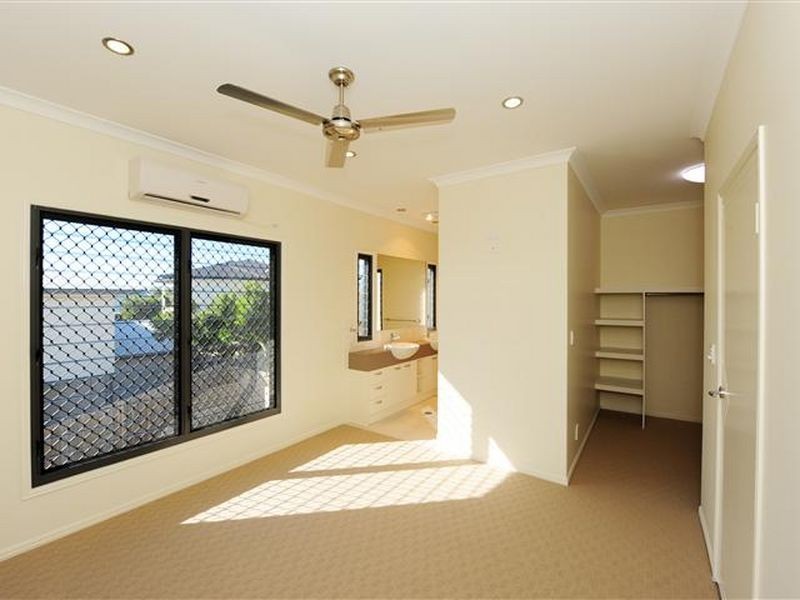 3 Danielle Court, Boyne Island QLD 4680