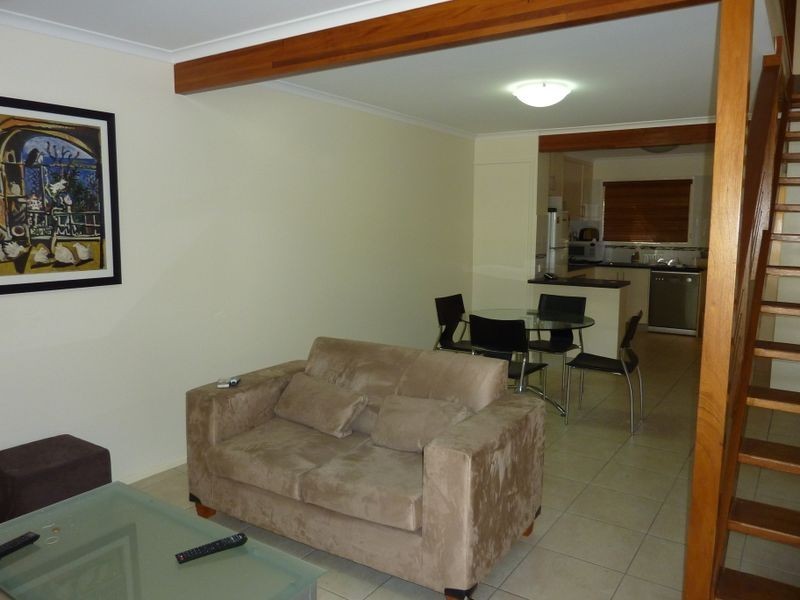8/20 Short Street, Gladstone QLD 4680