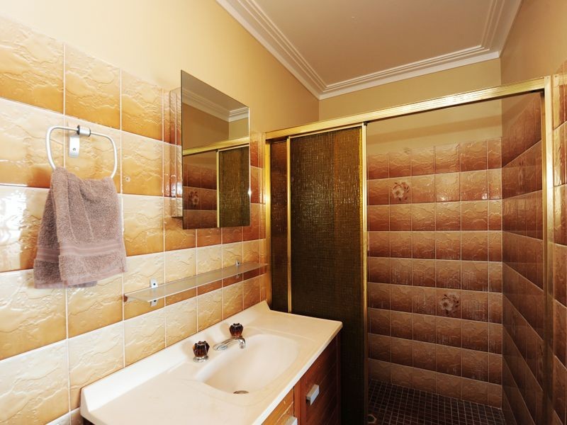 240 Goondoon Street, South Gladstone QLD 4680