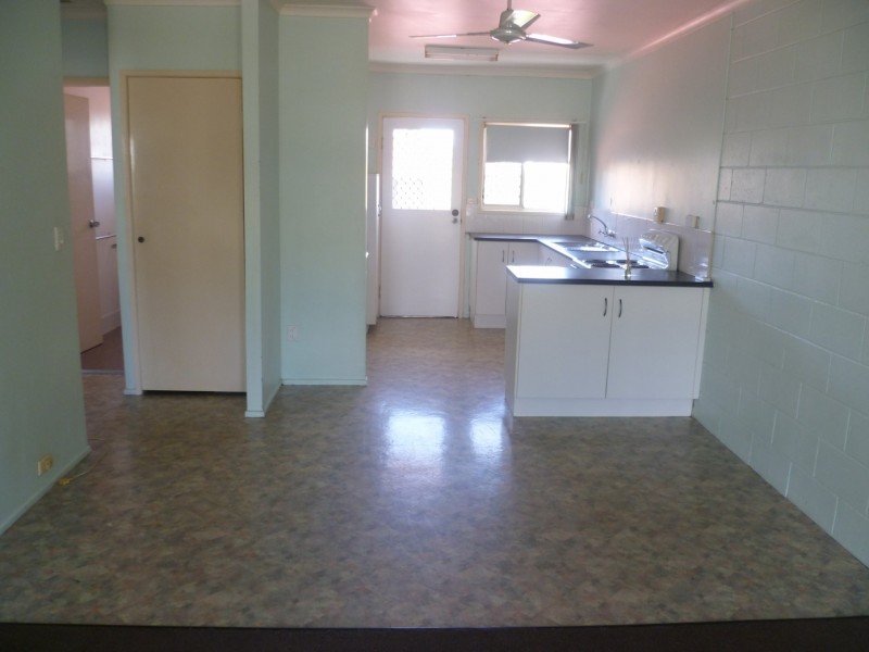 Unit 5/2 Railway Street, Gladstone QLD 4680