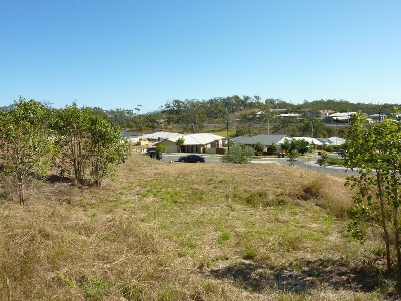 3 Deveney Drive, Kirkwood QLD 4680