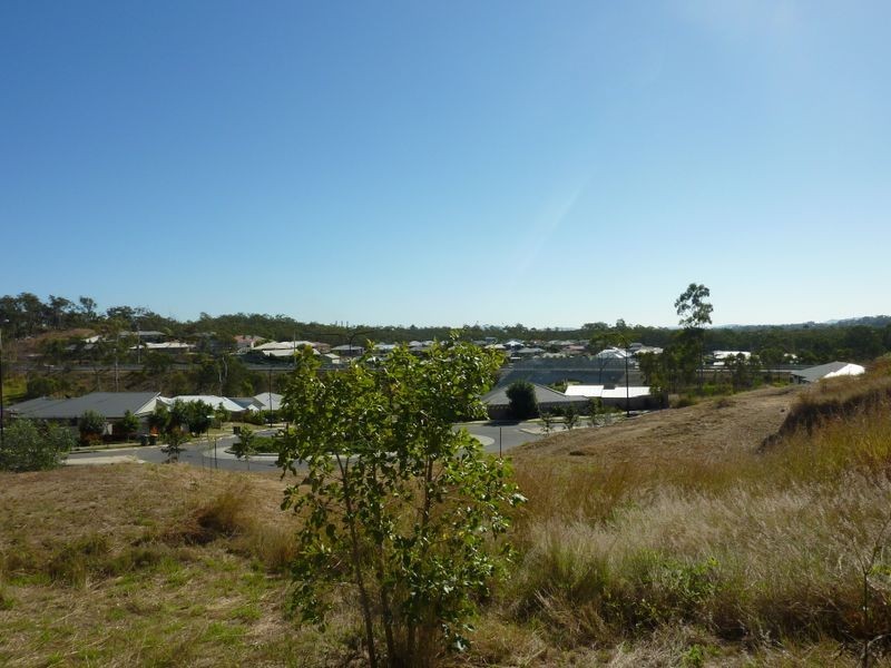 3 Deveney Drive, Kirkwood QLD 4680