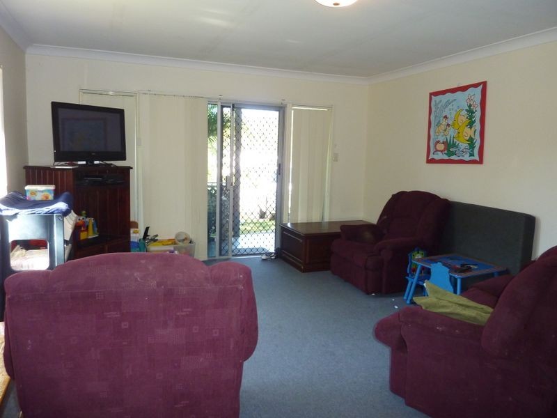 12 Carol Street, Gladstone QLD 4680