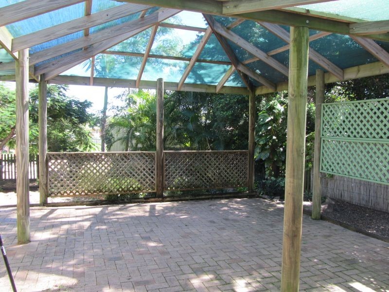 17 Mycumbene Way, Glen Eden QLD 4680
