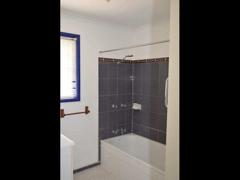 17 Mycumbene Way, Glen Eden QLD 4680