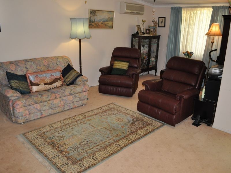 21 Oxley Drive, South Gladstone QLD 4680