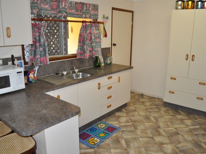 21 Oxley Drive, South Gladstone QLD 4680